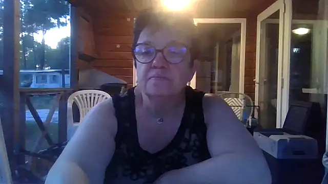 Vandeae44 online show from 05.21.26