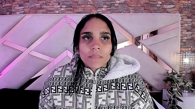 sophie pariss online show from 12.03.25