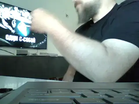 Snapshot of FROL83 chatting on 05.01.26 FROL83 online show from 05.01.26