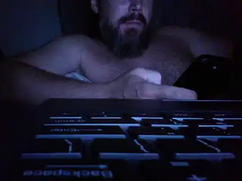 Snapshot of FROL83 chatting on 06.08.26 FROL83 online show from 06.08.26