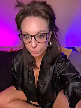 Evagirl88 online show from 02.14.25