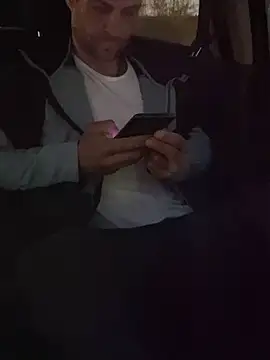 Snapshot of Zbochunec chatting on 03.16.25 Zbochunec online show from 03.16.25