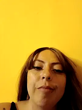 Snapshot of madelaine- chatting on 01.14.25 madelaine- online show from 01.14.25