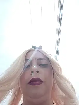 madelaine- online show from 02.10.26