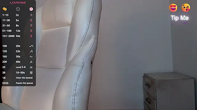 Snapshot of tonibelmont chatting on 01.29.25 tonibelmont online show from 01.29.25