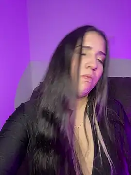 Snapshot of valentina_jonnes1 chatting on 10.05.25 valentina jonnes1 online show from 10.05.25