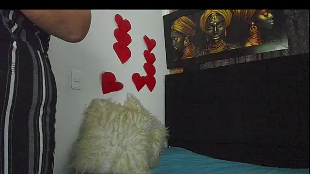 Evaaross 2345 online show from 02.24.25