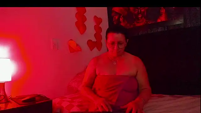 Evaaross 2345 online show from 03.03.25