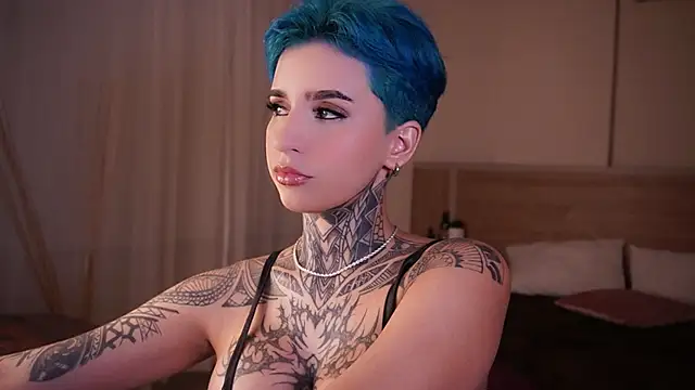 AliceShazaham  online show from 02.15.25