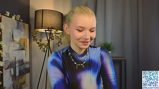 DaisyElmers online show from 01.26.25