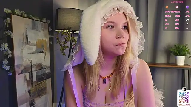 DaisyElmers online show from 02.01.25