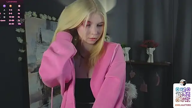 DaisyElmers online show from 02.14.25