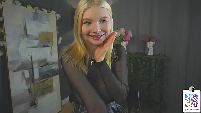 DaisyElmers online show from 02.22.25