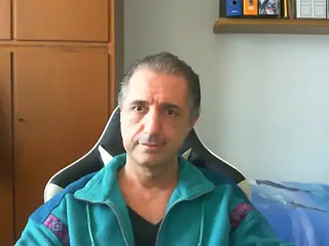 Snapshot of lliuk70mi chatting on 03.05.25 lliuk70mi online show from 03.05.25