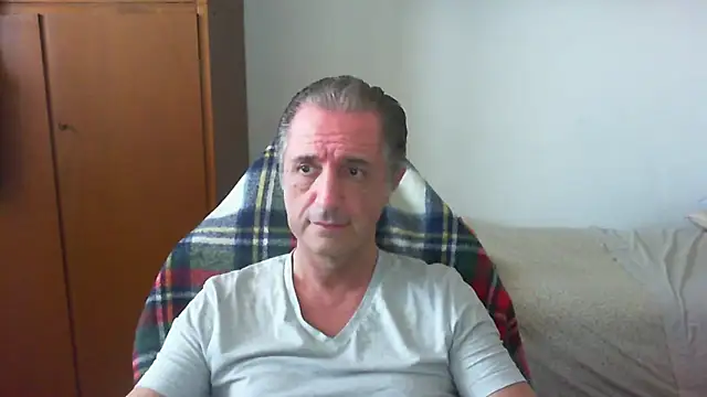 lliuk70mi online show from 05.12.26