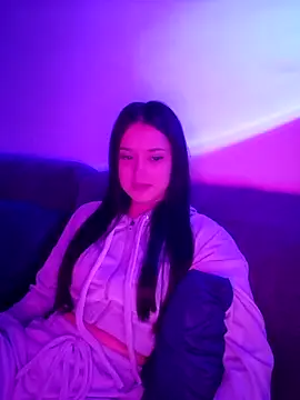 Snapshot of AlisaLink chatting on 12.11.24 AlisaLink online show from 12.11.24