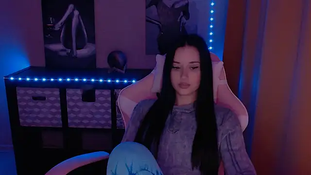 Snapshot of AlisaLink chatting on 01.14.25 AlisaLink online show from 01.14.25