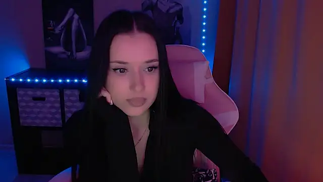 Snapshot of AlisaLink chatting on 02.25.25 AlisaLink online show from 02.25.25