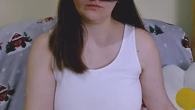 Snapshot of ChubbyMaia chatting on 01.13.25 ChubbyMaia online show from 01.13.25