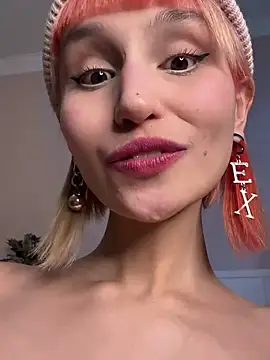 Snapshot of bigbabykiki chatting on 03.14.25 bigbabykiki online show from 03.14.25