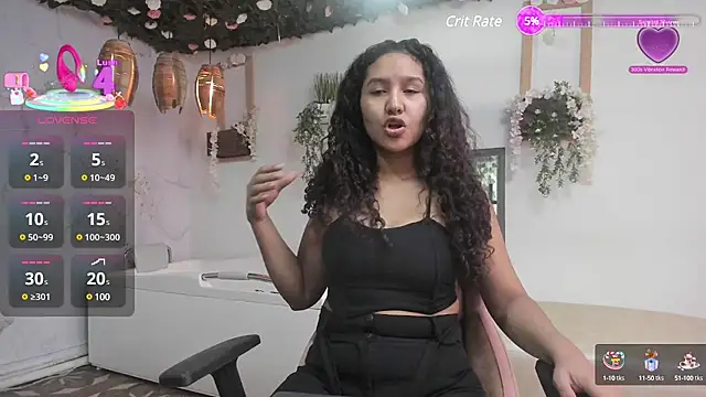 Snapshot of cute_mia23 chatting on 03.07.25 cute mia23 online show from 03.07.25