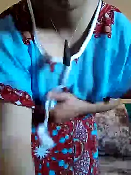 Snapshot of Maha_Ms chatting on 12.16.24 Maha Ms online show from 12.16.24