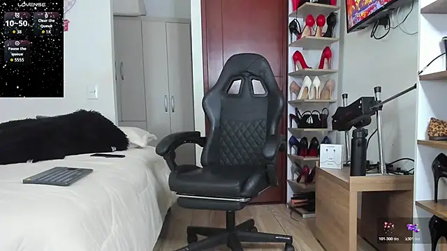 SophieBaker   online show from 02.22.26