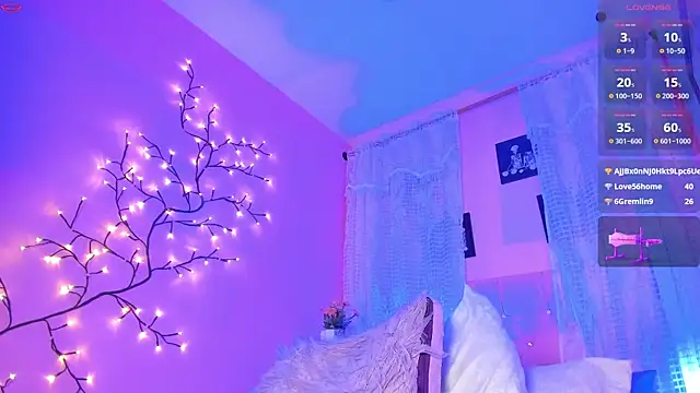 Dulce Girl  online show from 02.19.25