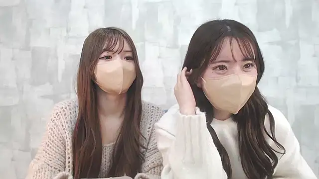 LOVE MOMO LOVE online show from 02.06.25