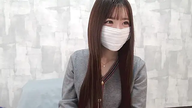 LOVE MOMO LOVE online show from 09.28.25