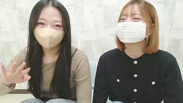 LOVE MOMO LOVE online show from 05.20.26