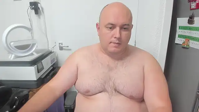 BigromeoXX online show from 12.20.24