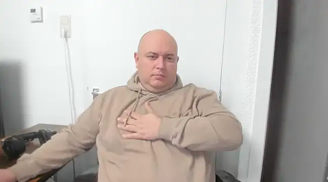 BigromeoXX online show from 02.14.25