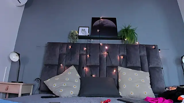 Snapshot of DulceAurora__ chatting on 02.27.26 DulceAurora online show from 02.27.26