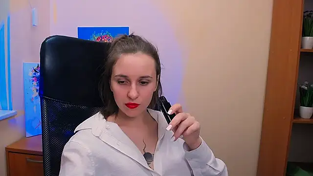  Nicole new online show from 02.17.25