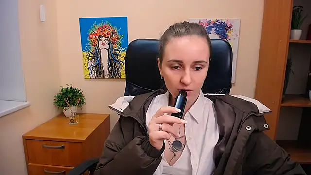  Nicole new online show from 03.04.25