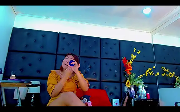 Snapshot of Isalombardi chatting on 02.24.26 Isalombardi online show from 02.24.26