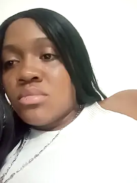 Snapshot of katia_palmer2_ chatting on 10.29.25 katia palmer2 online show from 10.29.25