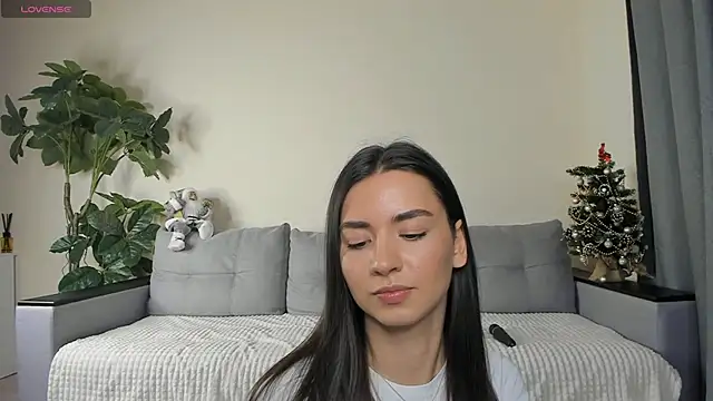 NicoleLuv online show from 01.06.25