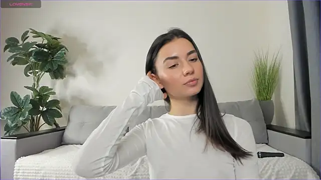 NicoleLuv online show from 01.22.25