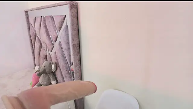 Snapshot of sweety_mariann1 chatting on 11.11.25 sweety mariann1 online show from 11.11.25