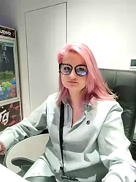 InaraReynolds online show from 01.30.25