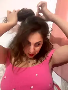 EmaSkyes online show from 11.06.25