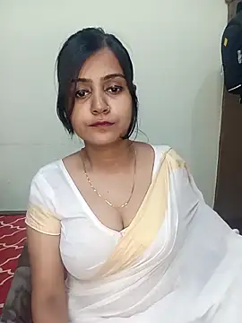 Snapshot of Miss-Riyasingh chatting on 04.19.26 Miss-Riyasingh online show from 04.19.26