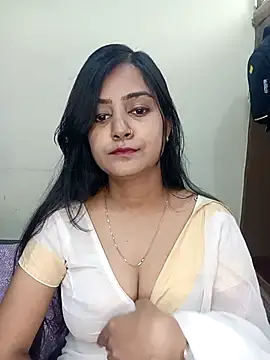 Snapshot of Miss-Riyasingh chatting on 04.26.26 Miss-Riyasingh online show from 04.26.26