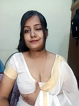 Snapshot of Miss-Riyasingh chatting on 07.05.26 Miss-Riyasingh online show from 07.05.26