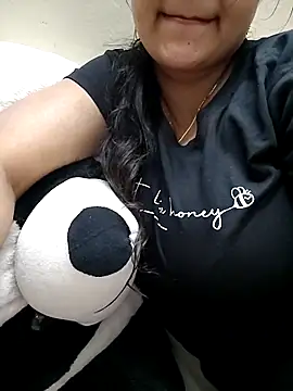 Snapshot of kaamuk_shweta chatting on 03.10.26 kaamuk shweta online show from 03.10.26