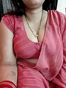 Snapshot of kaamuk_shweta chatting on 04.04.26 kaamuk shweta online show from 04.04.26