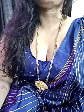 Snapshot of kaamuk_shweta chatting on 04.05.26 kaamuk shweta online show from 04.05.26