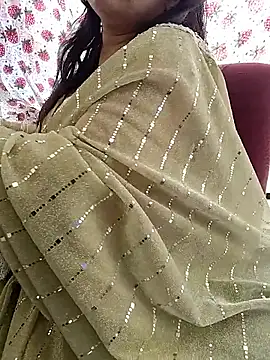 Snapshot of kaamuk_shweta chatting on 04.06.26 kaamuk shweta online show from 04.06.26